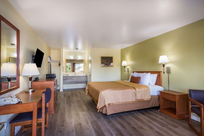 Imagen de la habitación del Hotel Americas Best Value Inn Santa Rosa, CA. Foto 17