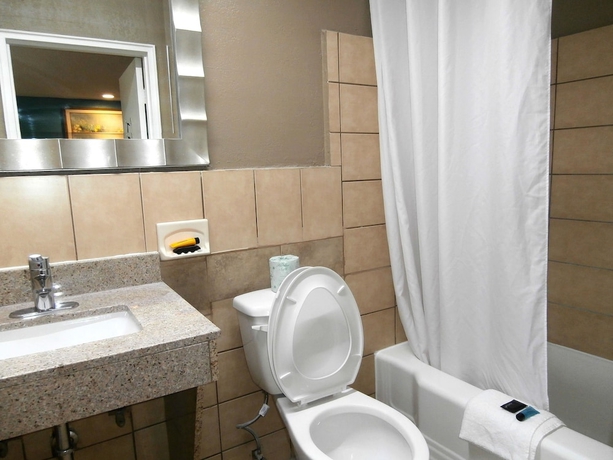 Imagen de la habitación del Hotel Americas Best Value Inn Savannah. Foto 10