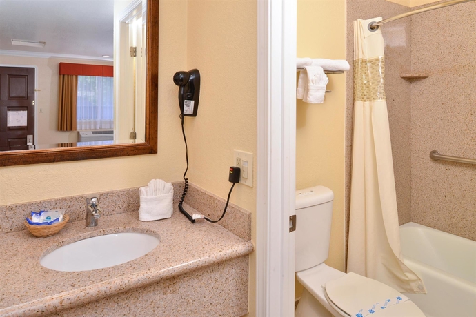 Imagen de la habitación del Hotel Americas Best Value Inn, Silicon Valley. Foto 13
