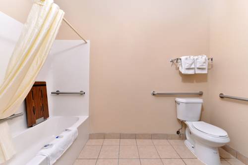 Imagen de la habitación del Hotel Americas Best Value Inn Somerville. Foto 3