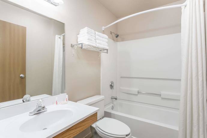 Imagen de la habitación del Hotel Americas Best Value Inn Sparks. Foto 7