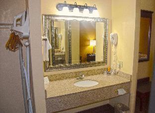 Imagen de la habitación del Hotel Americas Best Value Inn St. Robert. Foto 15