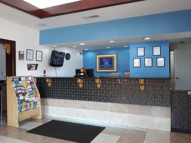 Imagen de los interiores del Hotel Americas Best Value Inn Stockbridge. Foto 15
