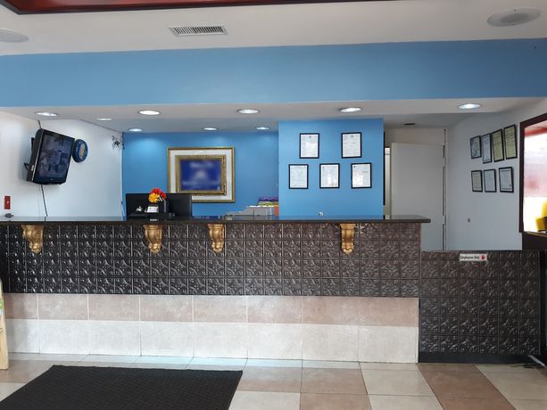 Imagen de los interiores del Hotel Americas Best Value Inn Stockbridge. Foto 19