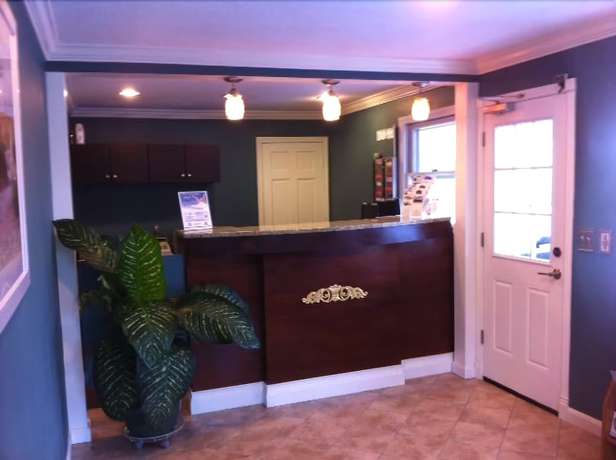 Imagen de los interiores del Hotel Americas Best Value Inn Stonington Mystic. Foto 15