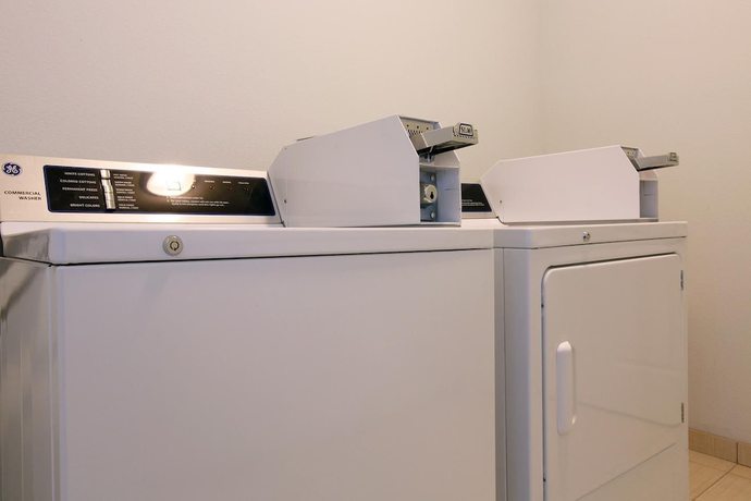 Imagen de los interiores del Hotel Americas Best Value Inn Sulphur. Foto 11