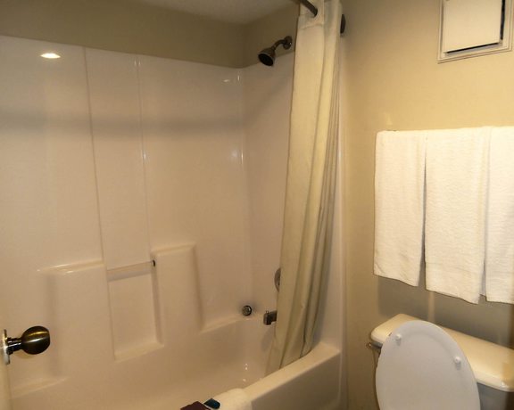 Imagen de la habitación del Hotel Americas Best Value Inn Tucker. Foto 8