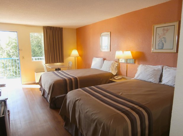 Imagen de la habitación del Hotel Americas Best Value Inn Tucker. Foto 9