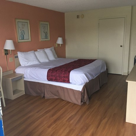 Imagen de la habitación del Hotel Americas Best Value Inn Tucker. Foto 10
