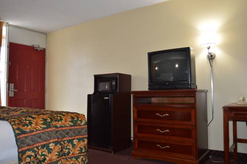Imagen de la habitación del Hotel Americas Best Value Inn Tulsa at I-44. Foto 12