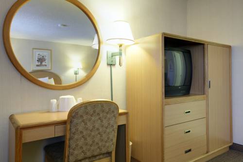 Imagen de la habitación del Hotel Americas Best Value Inn Visalia. Foto 6