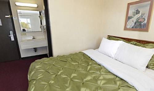 Imagen de la habitación del Hotel Americas Best Value Inn Warrenton. Foto 6