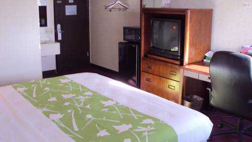 Imagen de la habitación del Hotel Americas Best Value Inn Warrenton. Foto 7