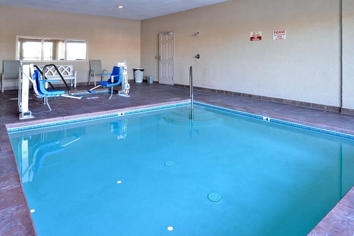 Imagen de la piscina del Hotel Americas Best Value Inn Westmorland. Foto 20