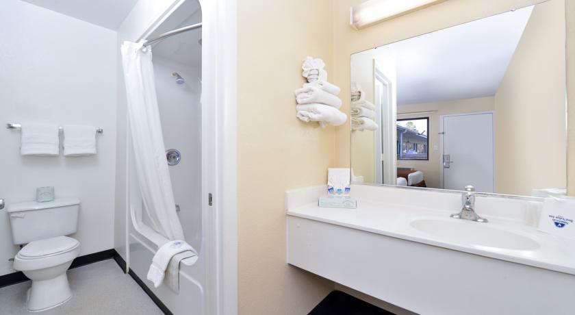 Imagen de la habitación del Hotel Americas Best Value Inn Wilmington. Foto 8