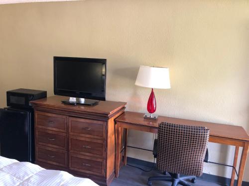 Imagen de la habitación del Hotel Americas Best Value Inn Wilson. Foto 16
