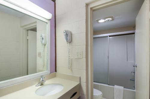 Imagen general del Hotel Americas Best Value Inn Wytheville. Foto 6