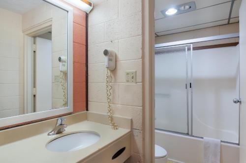 Imagen general del Hotel Americas Best Value Inn Wytheville. Foto 7