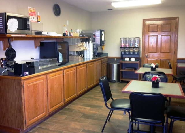 Imagen del bar/restaurante del Hotel Americas Best Value Inn York. Foto 3