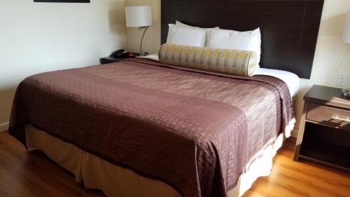 Imagen de la habitación del Hotel Americas Best Value Inn & Suites Escondido. Foto 9