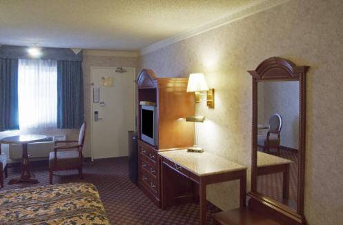 Imagen de la habitación del Hotel Americas Best Value Inn & Suites - Fontana. Foto 12