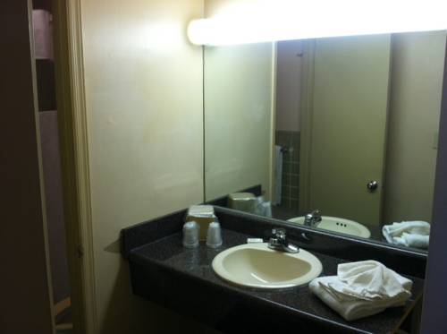 Imagen de la habitación del Hotel Americas Best Value Inn & Suites Forsyth. Foto 6