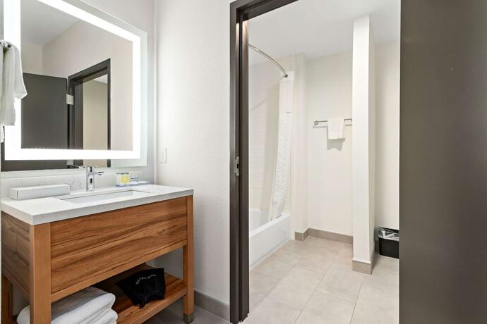 Imagen general del Hotel Americas Best Value Inn & Suites Port Arthur. Foto 6