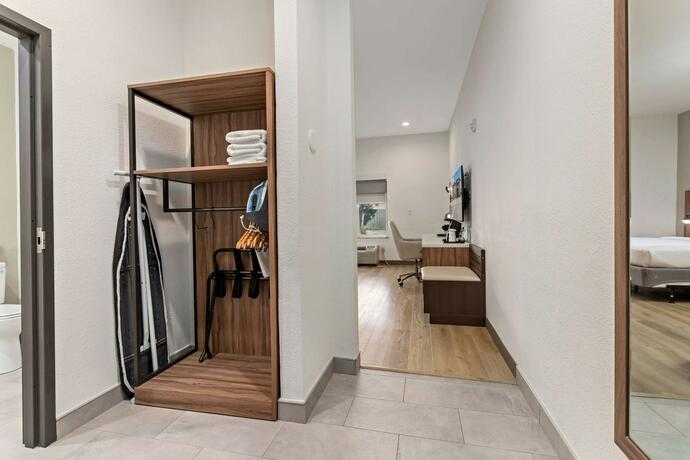 Imagen general del Hotel Americas Best Value Inn & Suites Port Arthur. Foto 12