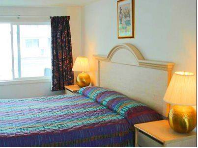Imagen de la habitación del Hotel America's Best Value Inn & Suites/hyannis. Foto 16