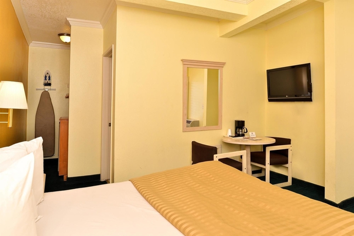 Imagen de la habitación del Hotel Americas Best Value Inn and Suites Anaheim Convention Center. Foto 6