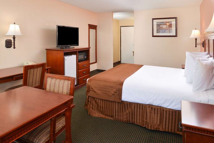 Imagen de la habitación del Hotel Americas Best Value Inn and Suites Bakersfield E. Foto 3