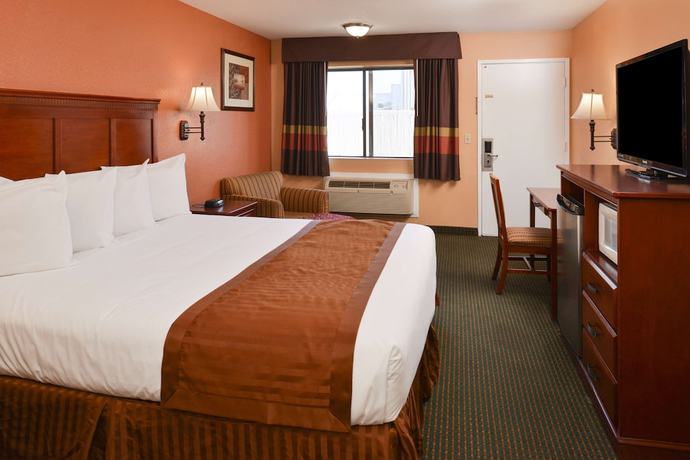Imagen de la habitación del Hotel Americas Best Value Inn and Suites Bakersfield E. Foto 5