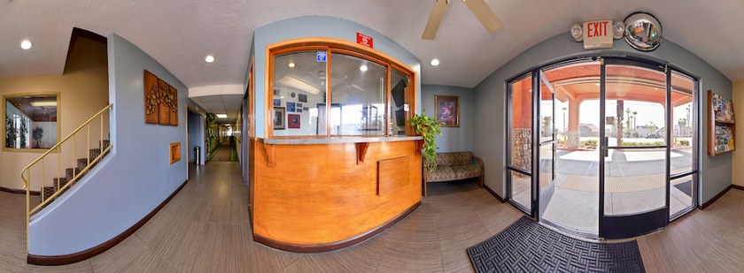 Imagen de los interiores del Hotel Americas Best Value Inn and Suites Bakersfield E. Foto 15