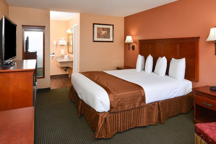Imagen de la habitación del Hotel Americas Best Value Inn and Suites Bakersfield E. Foto 14