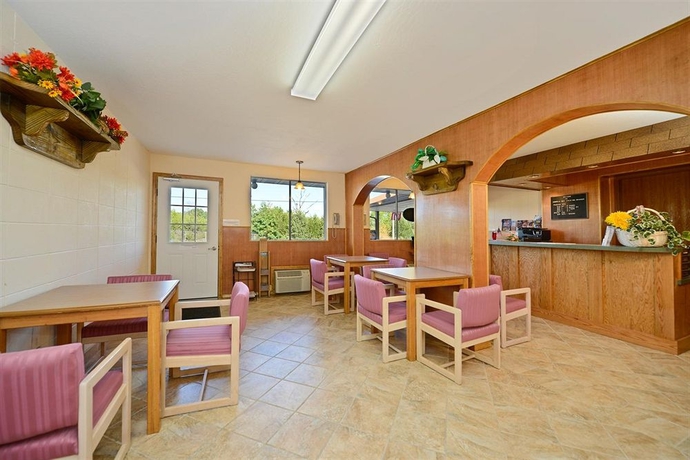 Imagen de los interiores del Hotel Americas Best Value Inn and Suites Branson - Near The Strip. Foto 13
