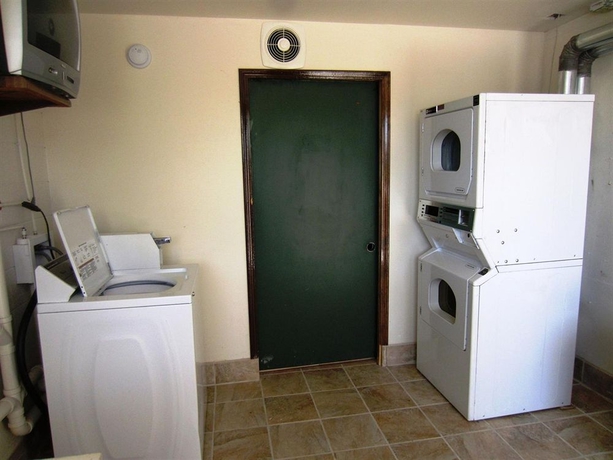 Imagen de los interiores del Hotel Americas Best Value Inn and Suites Branson - Near The Strip. Foto 14