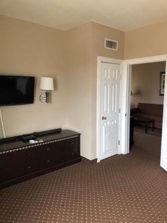 Imagen de la habitación del Hotel Americas Best Value Inn and Suites Gun Barrel City. Foto 9