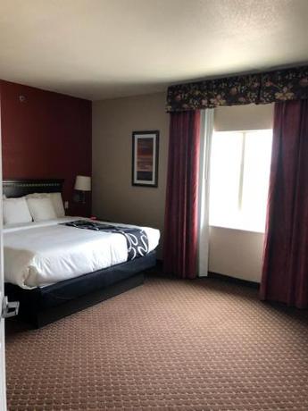 Imagen de la habitación del Hotel Americas Best Value Inn and Suites Gun Barrel City. Foto 12
