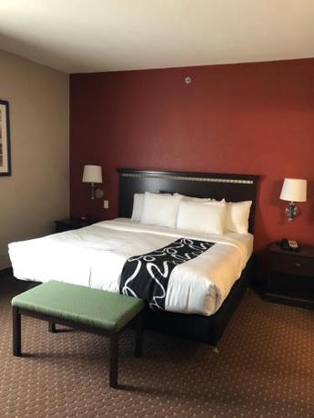 Imagen de la habitación del Hotel Americas Best Value Inn and Suites Gun Barrel City. Foto 19
