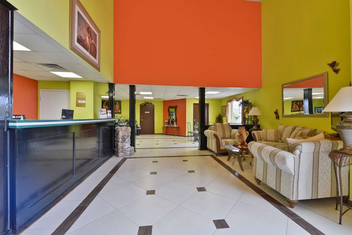 Imagen de los interiores del Hotel Americas Best Value Inn and Suites Haltom City Ft. Worth. Foto 18