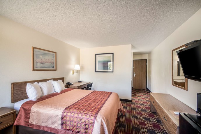 Imagen de la habitación del Hotel Americas Best Value Inn and Suites Harrisonville. Foto 10