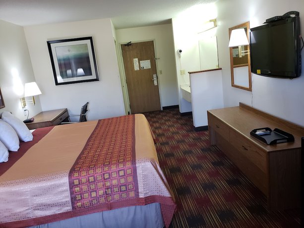 Imagen de la habitación del Hotel Americas Best Value Inn and Suites Harrisonville. Foto 12
