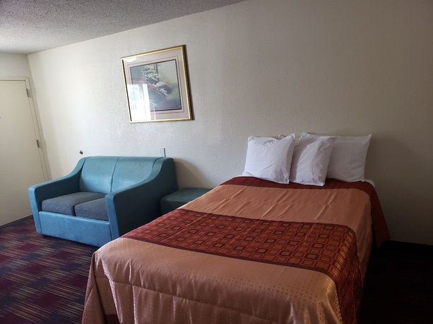 Imagen de la habitación del Hotel Americas Best Value Inn and Suites Harrisonville. Foto 16