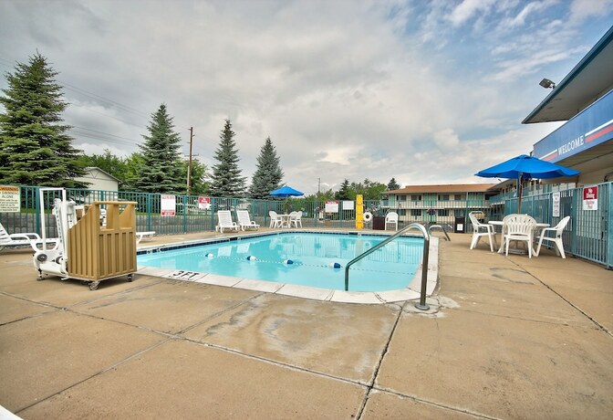 Imagen de la piscina del Hotel Americas Best Value Inn and Suites Helena. Foto 19