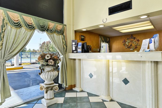 Imagen de los interiores del Hotel Americas Best Value Inn and Suites Hope. Foto 17