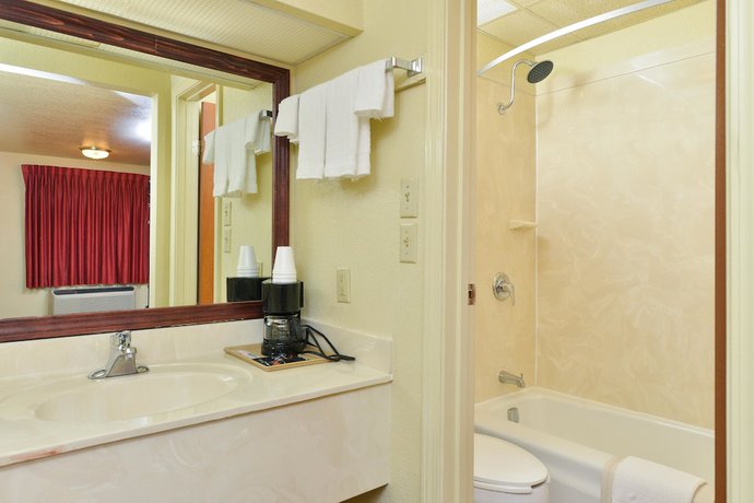 Imagen de la habitación del Hotel Americas Best Value Inn and Suites Hope. Foto 10