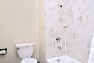 Imagen de la habitación del Hotel Americas Best Value Inn and Suites Houston At Hwy 6 and Westpark. Foto 13