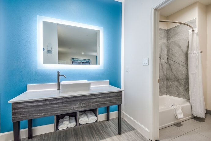 Imagen de la habitación del Hotel Americas Best Value Inn and Suites Houston at Hwy 6. Foto 15