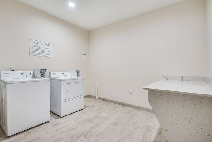 Imagen general del Hotel Americas Best Value Inn and Suites Houston at Hwy 6. Foto 1