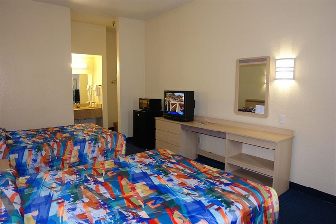 Imagen de la habitación del Hotel Americas Best Value Inn and Suites Humble. Foto 5